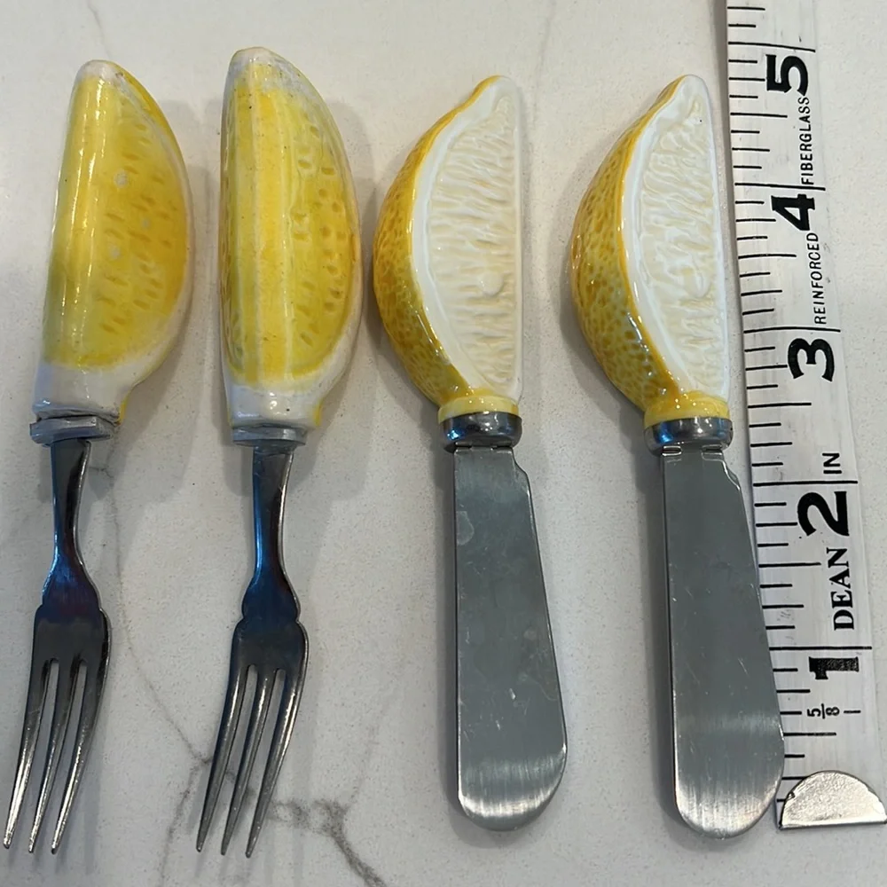 Vintage Set Of 2 Butter Cheese Knives & 2 Forks (Lemons)
